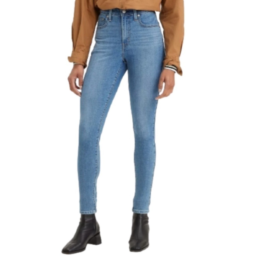 NWT Levi’s 721 Mile High Skinny Jeans in Lapis Air Light Wash